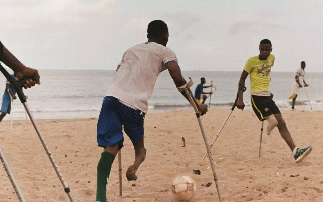 Un centro ortopedico per i sopravvissuti alla guerra in Sierra Leone